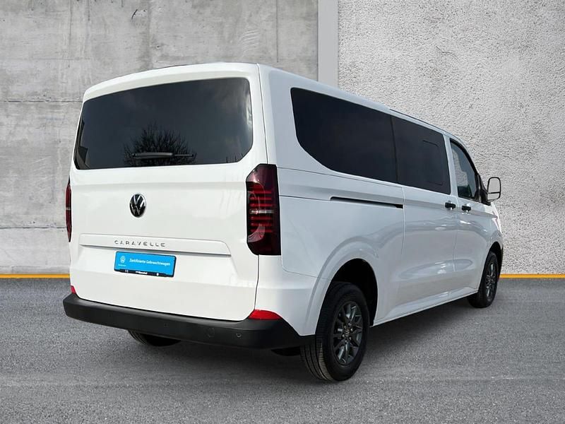 Używany VW Caravelle Basis 150 KM (110 kW) 2025 Niebieski Van