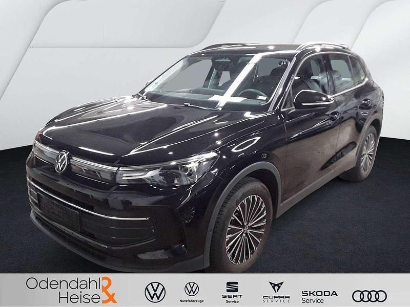 Deep black perleffekt Gebraucht 2024 VW Tiguan Life SUV | 35.580 € (Fairer Preis) - Bild 1/4