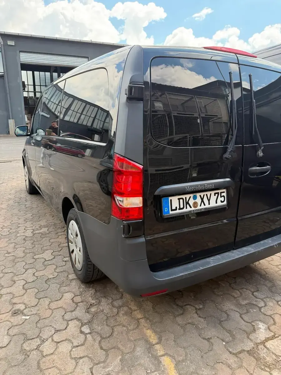 Gebraucht Mercedes Vito 160 PS (117 kW) 2018 Schwarz Van