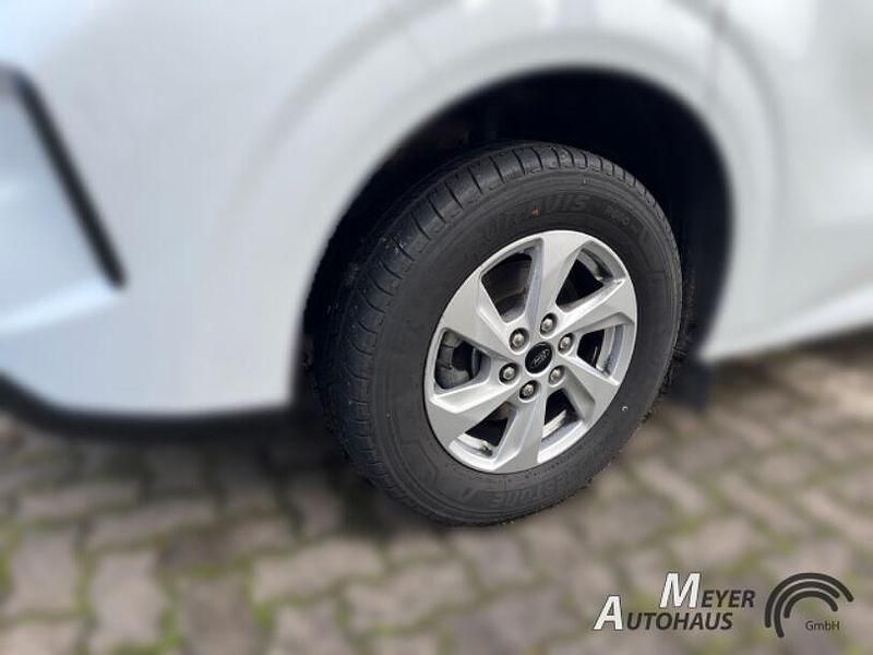 Gebraucht Ford Tourneo Trend 136 PS (100 kW) 2024 Weiß Van / Kleinbus