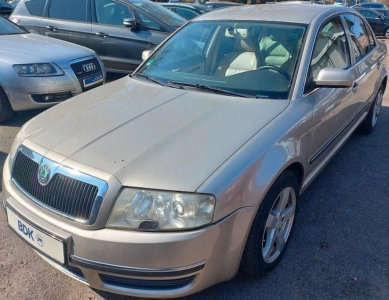 Gebraucht Skoda Superb 163 PS (119 kW) 2005 Beige Limousine