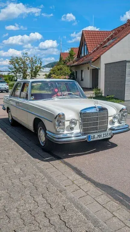 Gebraucht Mercedes W108 140 PS (102 kW) 1968 Weiß Limousine