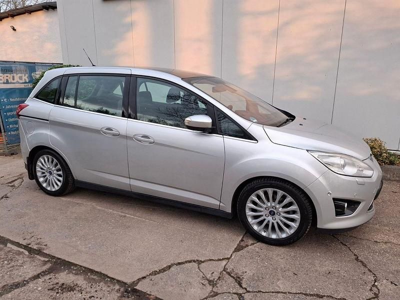 Gebraucht Ford Grand C-Max Titanium 163 PS (119 kW) 2012 Silber Van / Kleinbus