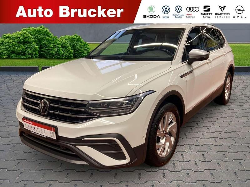 Weiss Gebraucht 2022 VW Tiguan Allspace Life SUV | 27.340 € (Superpreis) - Bild 1/4