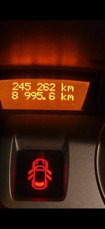 Gebraucht Renault Clio II Expression 102 PS (75 kW) 2009 Braun Limousine