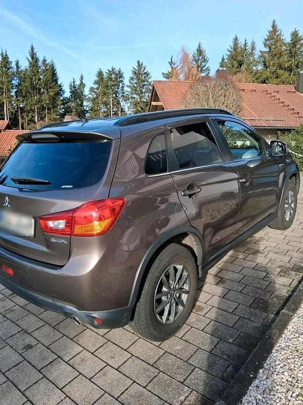 Braun Gebraucht 2016 Mitsubishi ASX SUV | 11.700 € (Guter Preis) - Bild 1/4