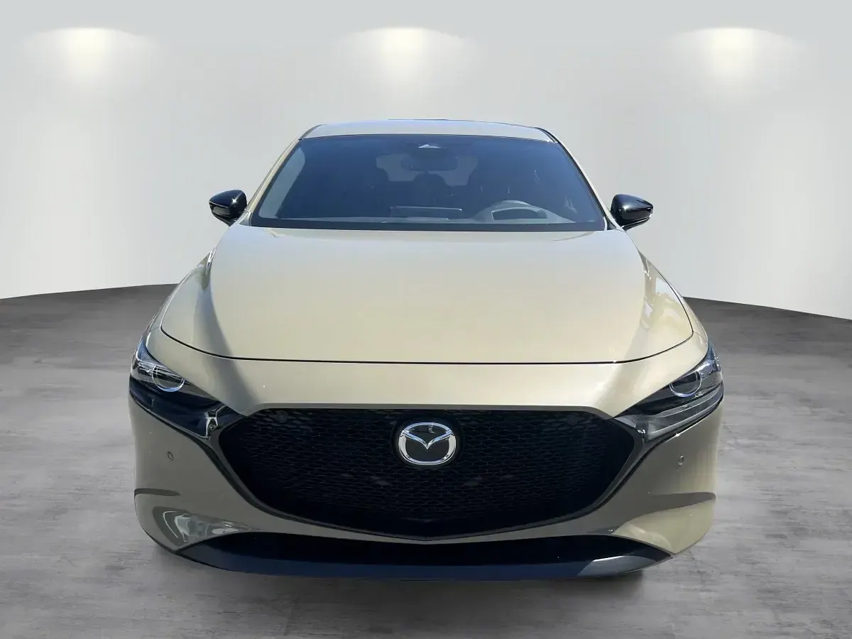 Neu Mazda 3 Homura-Line 140 PS (102 kW) 2026