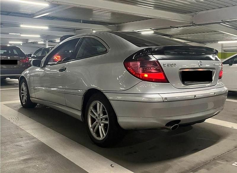 Grau Gebraucht 2001 Mercedes CL200 Coupé | 1.500 € (Fairer Preis) - Bild 1/4