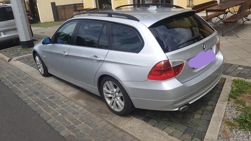 Gebraucht BMW 320 177 PS (130 kW) 2008 Silber Kombi