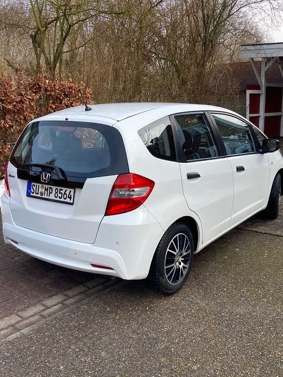 Gebraucht Honda Jazz S Cool 90 PS (66 kW) 2014 Weiß Kleinwagen