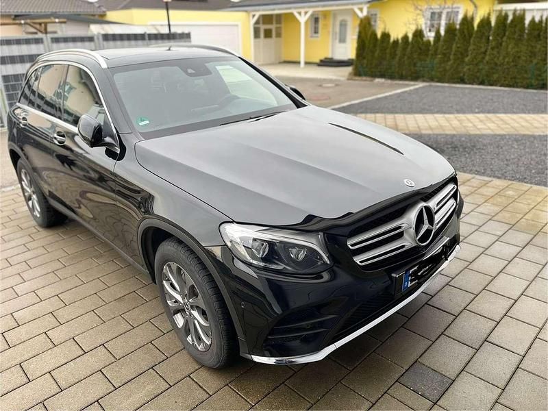 Gebraucht Mercedes GLC250 204 PS (150 kW) 2018 Schwarz SUV