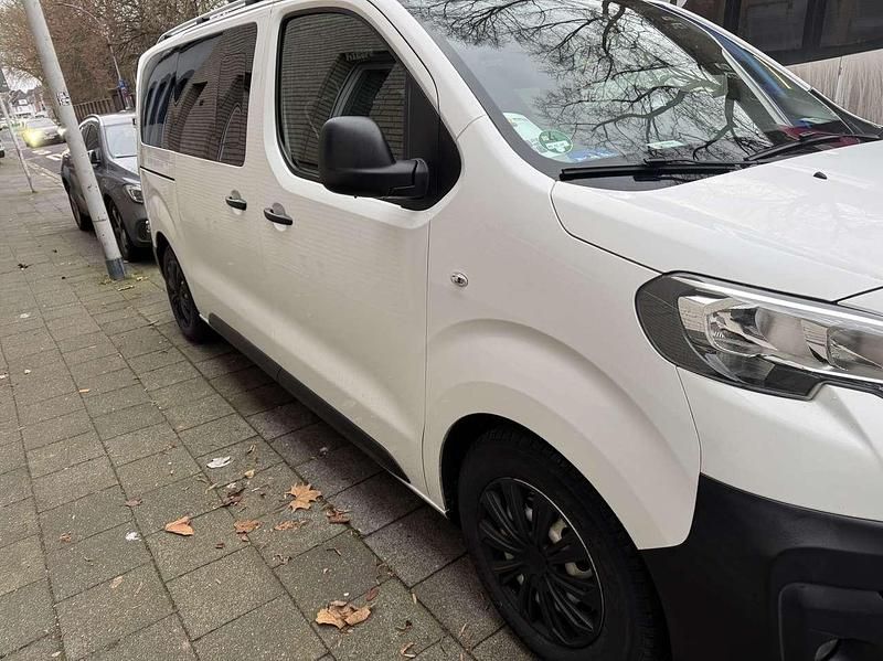 Gebraucht Peugeot Expert 120 PS (88 kW) 2018 Weiß Van