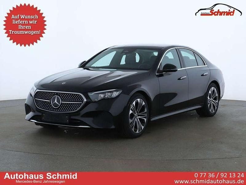 Obsidianschwarz metallic Gebraucht 2023 Mercedes E220 Kombi | 47.980 € (Fairer Preis) - Bild 1/4