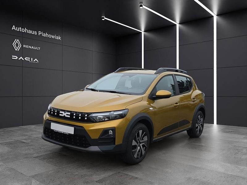 Amber yellow Neu 2025 Dacia Sandero Expression Limousine | 18.990 € - Bild 1/4