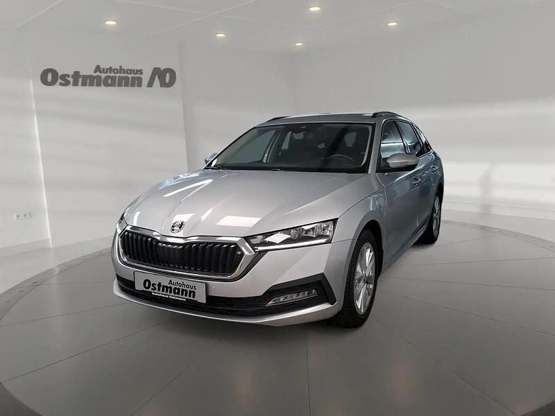 Silber Gebraucht 2023 Skoda Octavia Ambition Kombi | 25.649 € (Fairer Preis) - Bild 1/4
