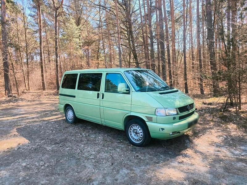 Second-hand VW T4 151 CP (111 kW) 2001 Verde Van