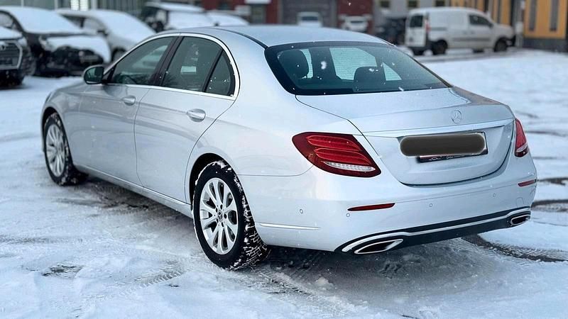 Gebraucht Mercedes E200 150 PS (110 kW) 2017 Silber Limousine