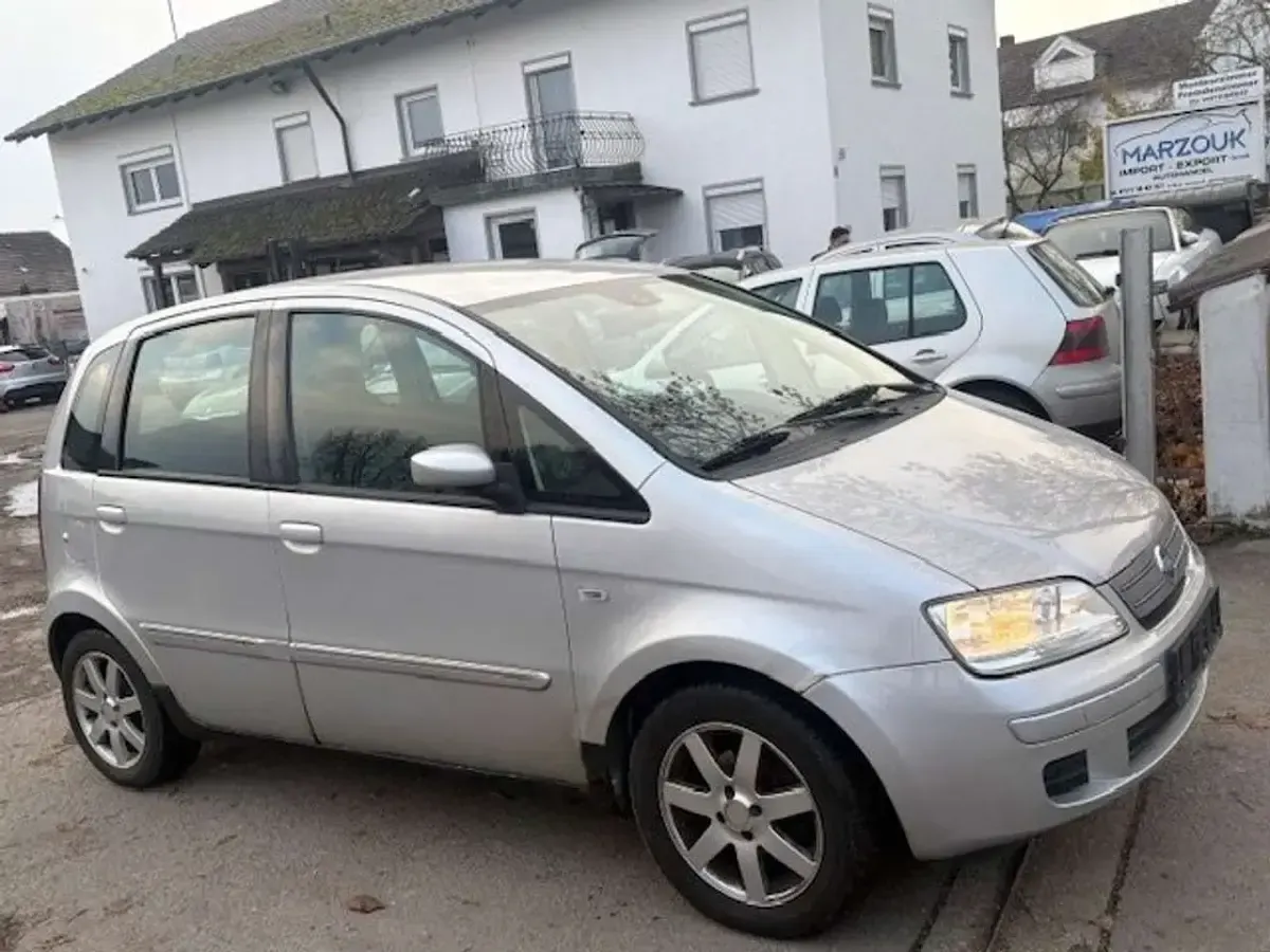 Gebraucht Fiat Idea Dynamic 78 PS (57 kW) 2007 Grau Van / Kleinbus