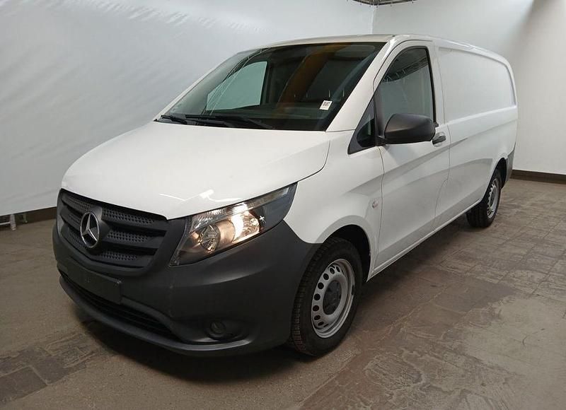 Weiß Gebraucht 2021 Mercedes Vito Van / Kleinbus | 16.490 € (Superpreis) - Bild 1/4