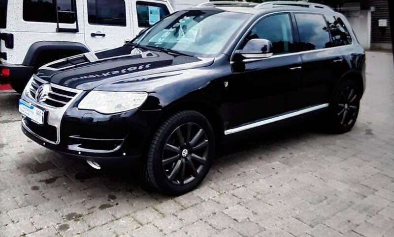 Schwarz Gebraucht 2007 VW Touareg Individual SUV | 10.900 € (Teuer) - Bild 1/4