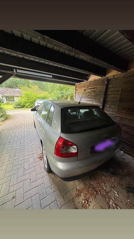 Usata Audi A3 102 CV (75 kW) 2003 Argento Utilitaria