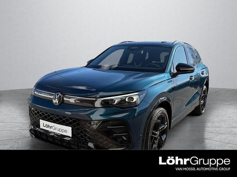 Gebraucht VW Tiguan R-line 193 PS (141 kW) 2024 Blau SUV