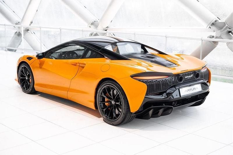 Neu McLaren Artura 680 PS (500 kW) 2025 Orange