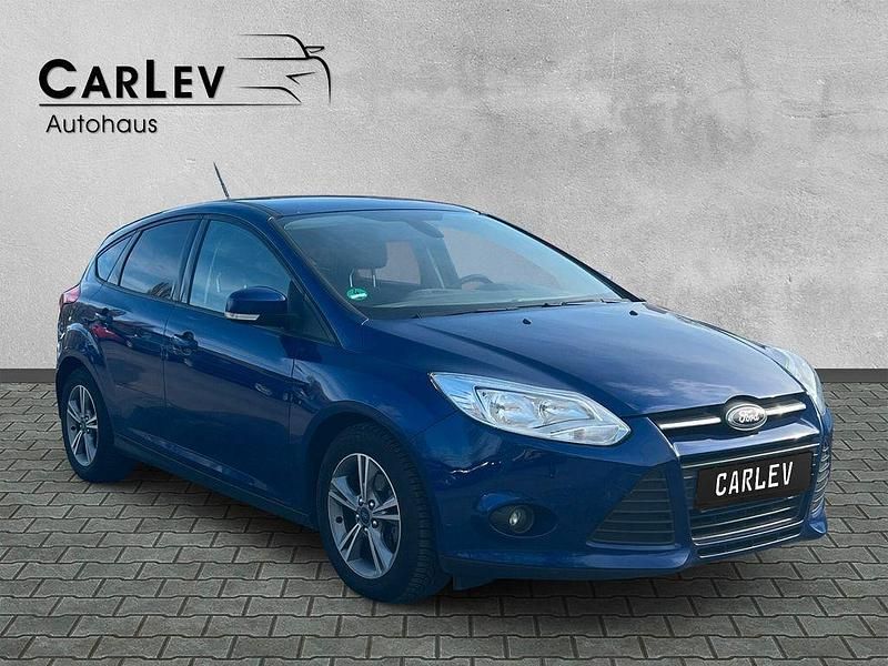 Gebraucht Ford Focus 101 PS (74 kW) 2014 Blau Limousine