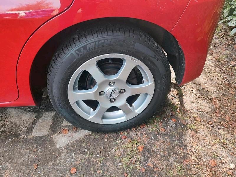 Second-hand Honda Jazz 2011 Roșu Hatchback