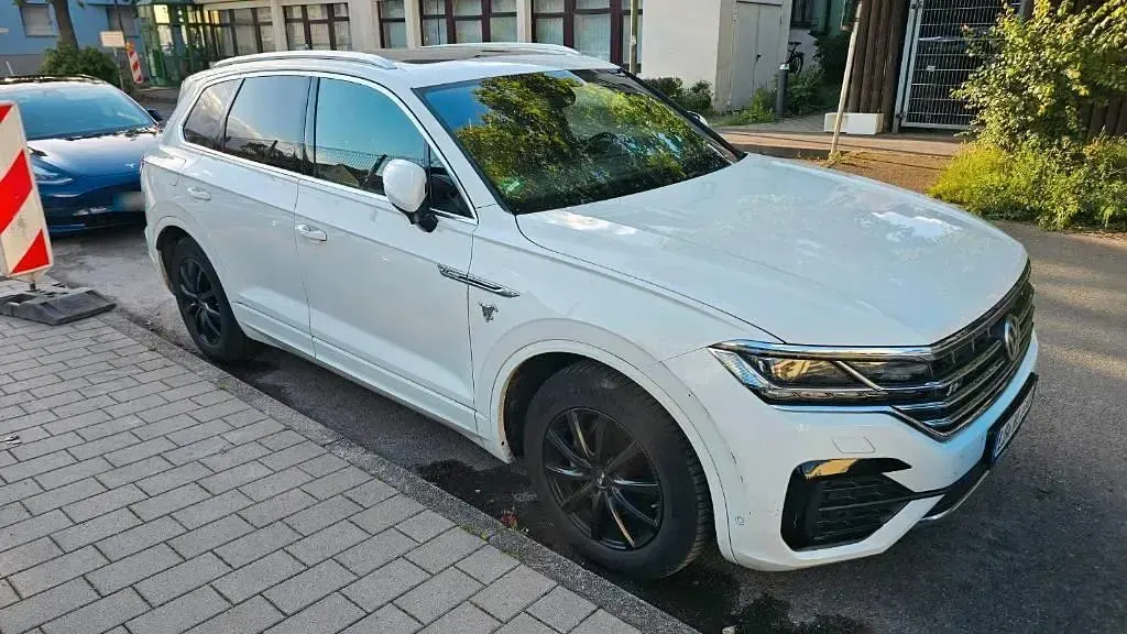 Gebraucht VW Touareg 284 PS (208 kW) 2018 Weiß SUV