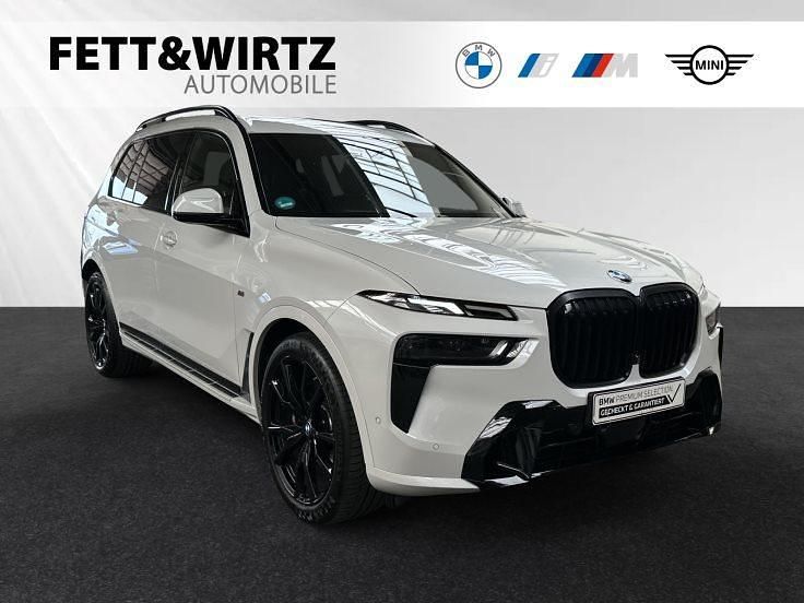 Weiss Gebraucht 2024 BMW X7 M Sport SUV | 93.880 € (Etwas zu teuer) - Bild 1/3