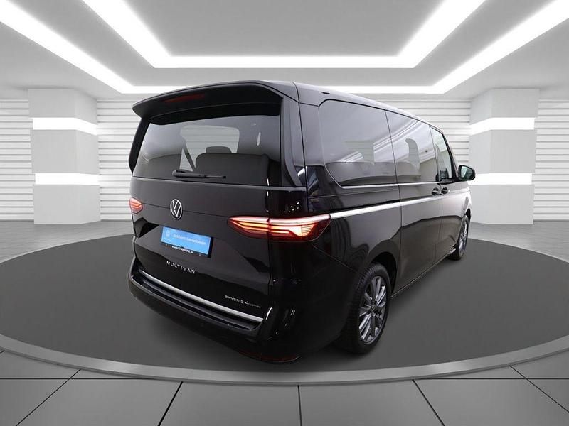 Gebraucht VW Multivan Style 245 PS (180 kW) 2025 Deep black perleffekt Van