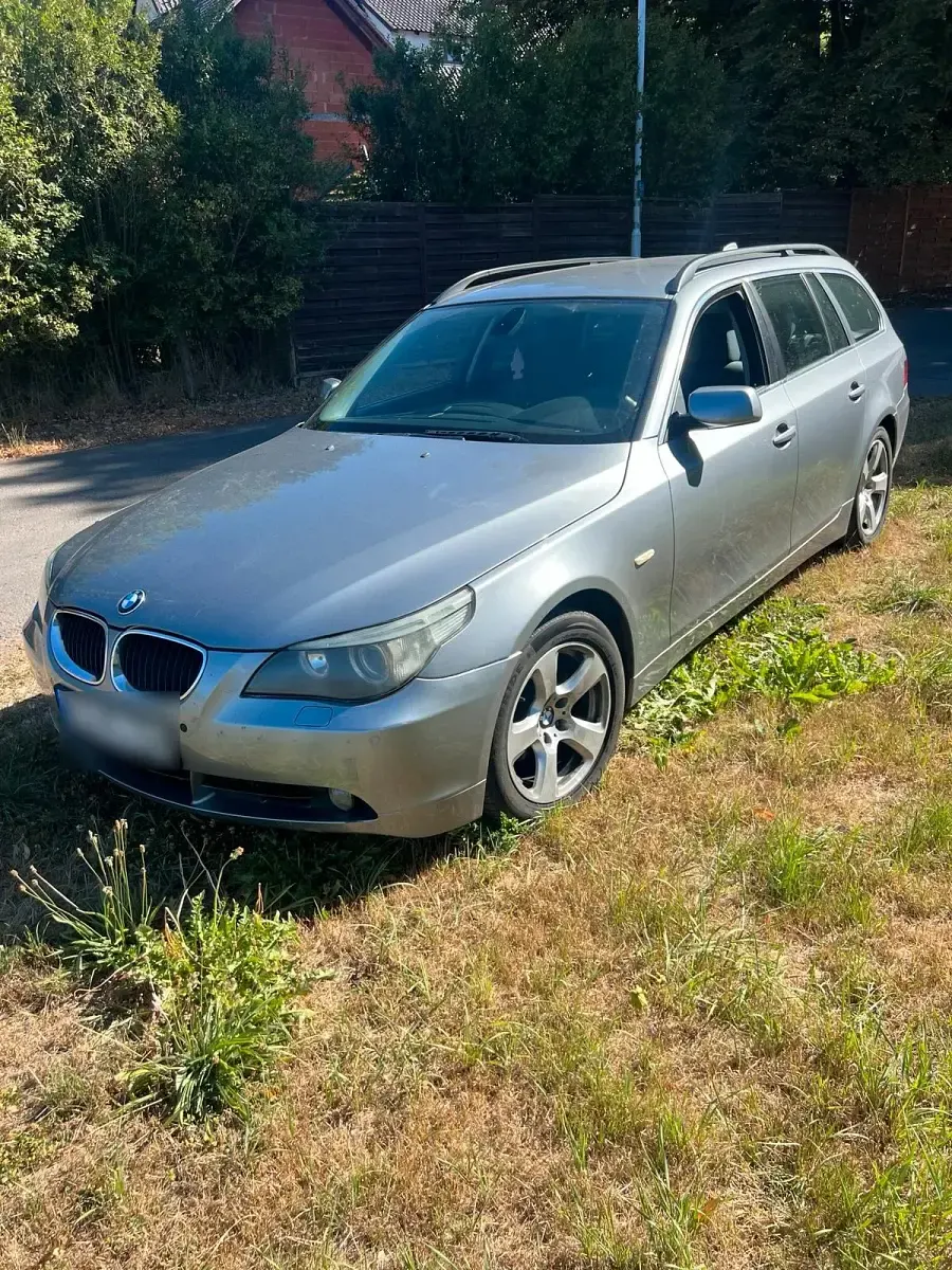 Gebraucht BMW 525 210 PS (154 kW) 2004 Grau Limousine
