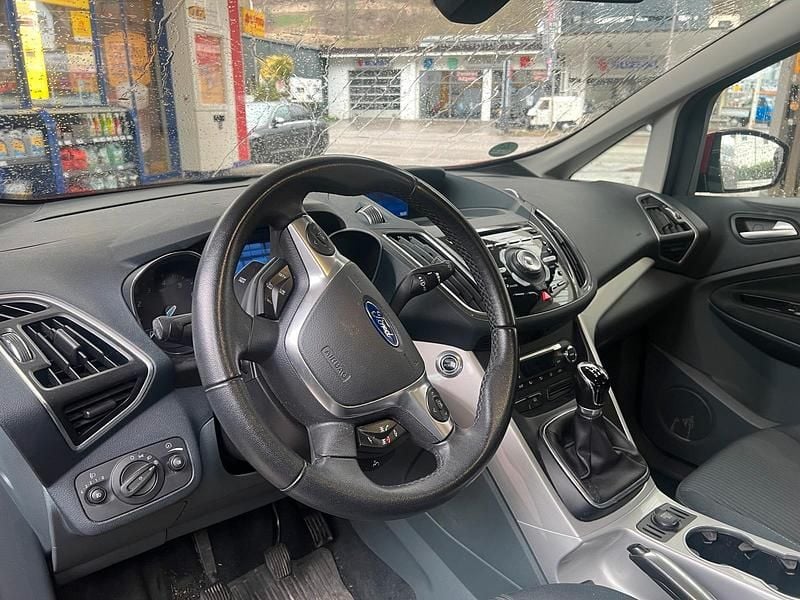 Gebraucht Ford C-MAX Titanium 125 PS (91 kW) 2011 Rot Van / Kleinbus