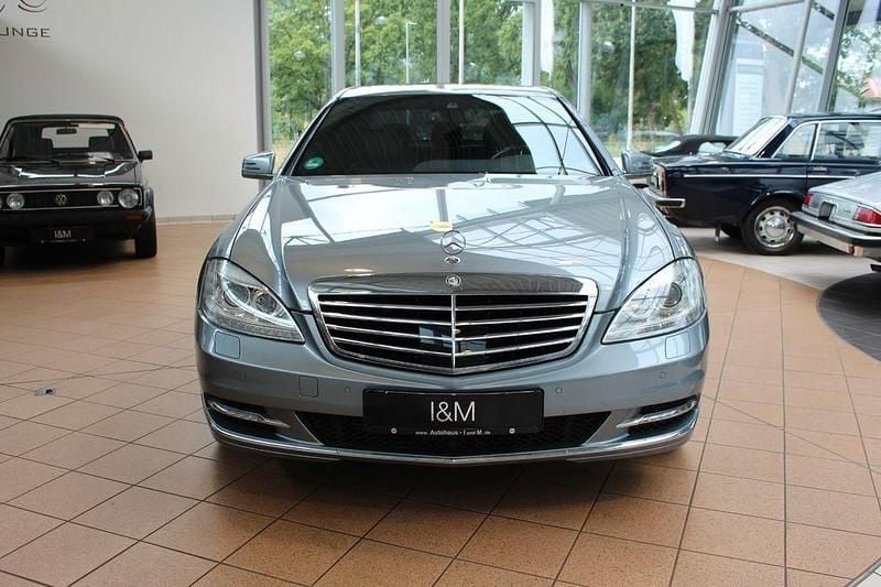 Grau Gebraucht 2012 Mercedes S350 AMG Limousine | 23.990 € (Fairer Preis) - Bild 1/4