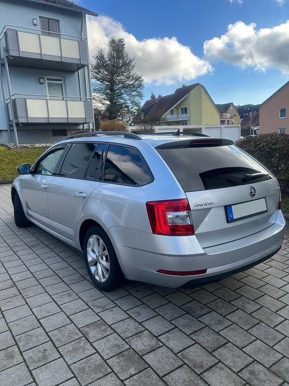 Gebraucht Skoda Octavia Style 116 PS (85 kW) 2017 Silber Kombi