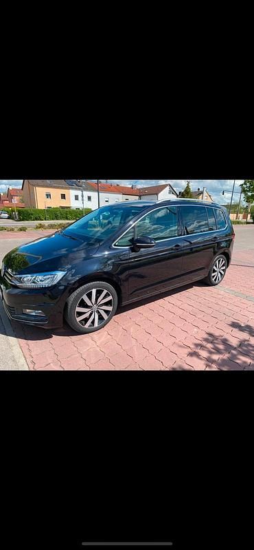 Gebraucht VW Touran R 150 PS (110 kW) 2016 Schwarz Van / Kleinbus