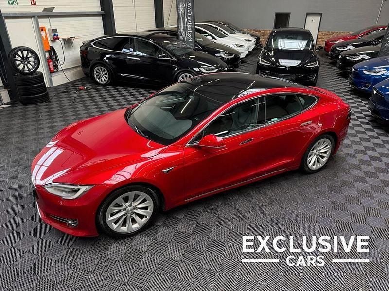 Rot Gebraucht 2020 Tesla Model S Long Range Limousine | 33.750 € (Guter Preis) - Bild 1/4