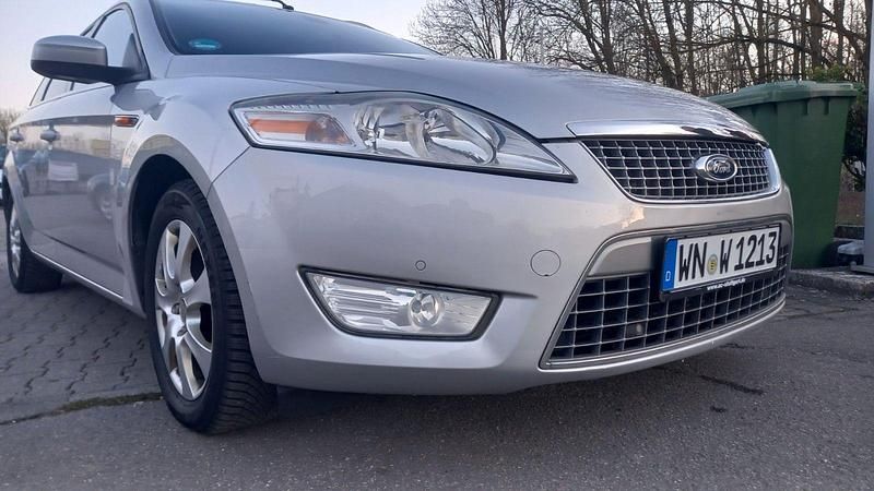 Gebraucht Ford Mondeo Titanium 140 PS (102 kW) 2008 Silber Kombi