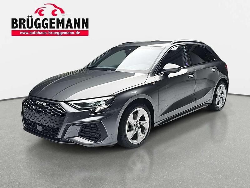 Daytonagrau perleffekt Gebraucht 2024 Audi A3 Sportback S-Line Limousine | 34.490 € (Superpreis) - Bild 1/4