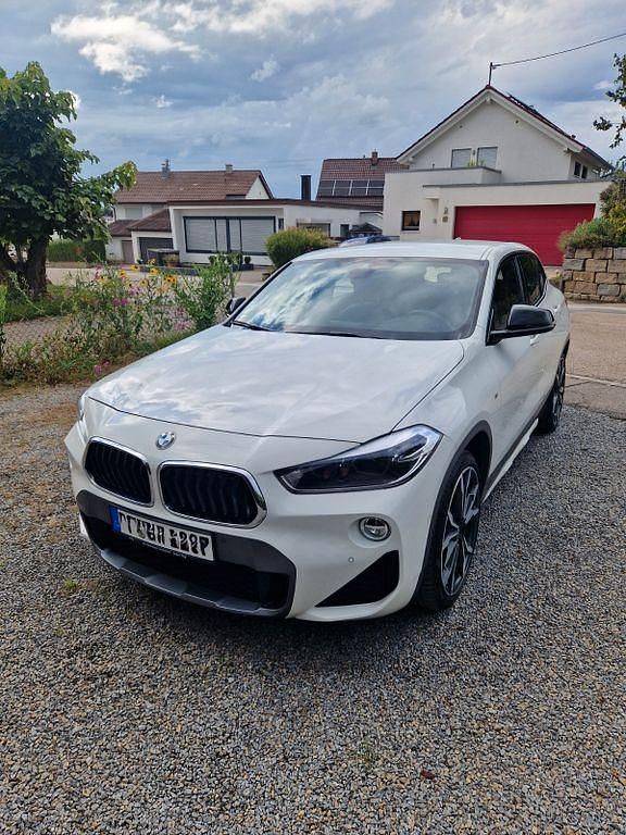 Weiß Gebraucht 2020 BMW X2 Performance SUV | 27.800 € (Fairer Preis) - Bild 1/4