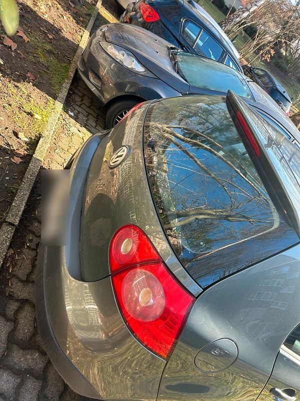 Gebraucht VW Golf V 75 PS (55 kW) 2004 Grün Kleinwagen