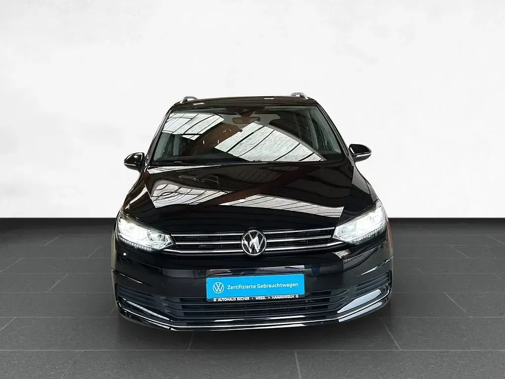 Gebraucht VW Touran Active 150 PS (110 kW) 2023 Schwarz Van / Kleinbus