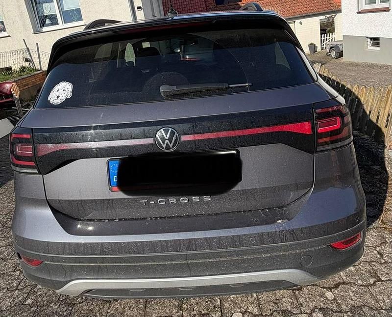 Gebraucht VW T-Cross Active 95 PS (69 kW) 2021 Grau SUV