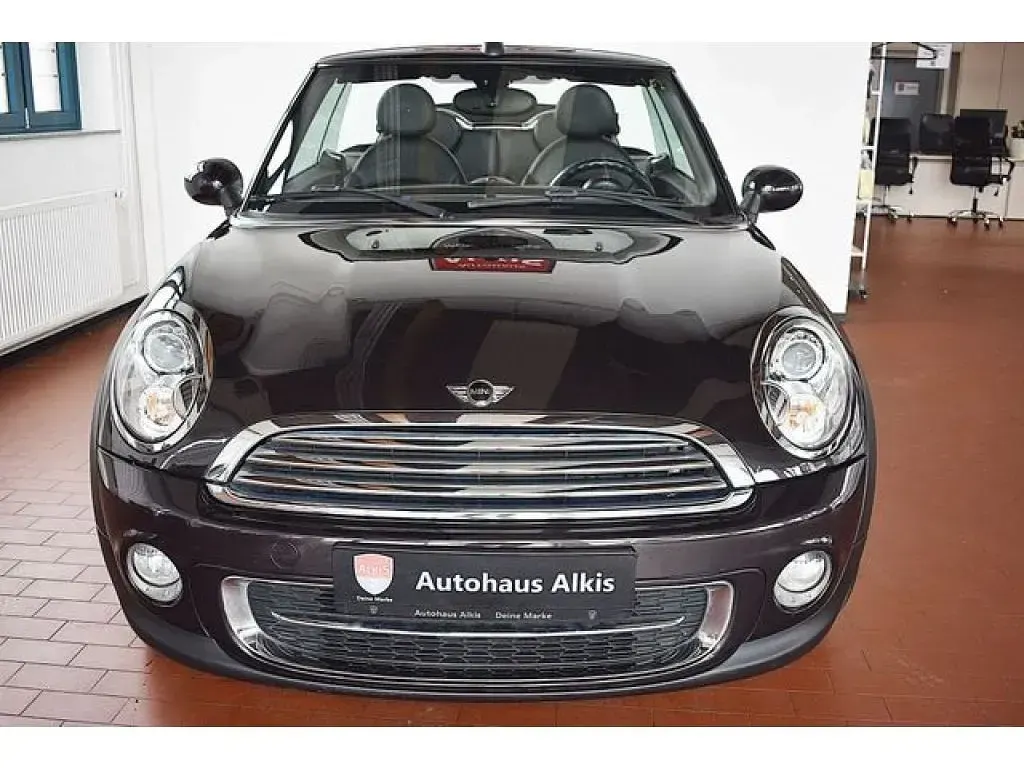 Käytetty Mini Cooper D Cabriolet 111 HP (81 kW) 2014 Ruskea Avoauto