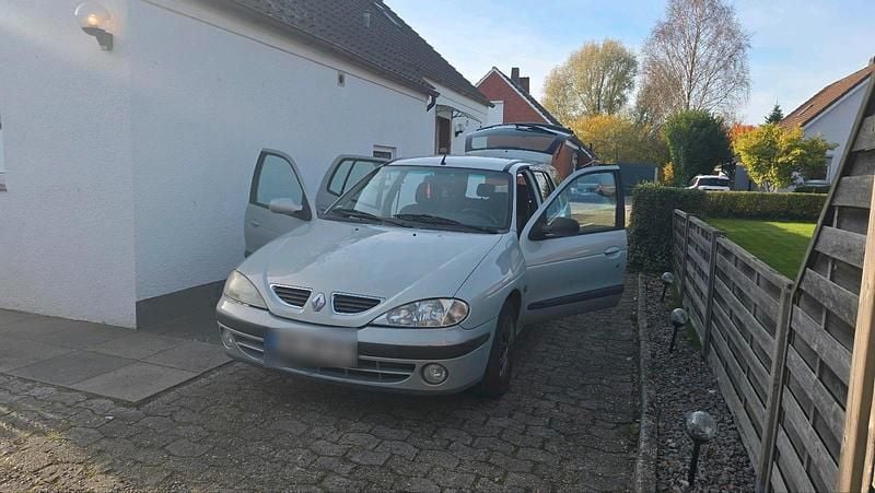 Gebraucht 2003 Renault Mégane GrandTour Kombi | 850 € - Bild 1/4