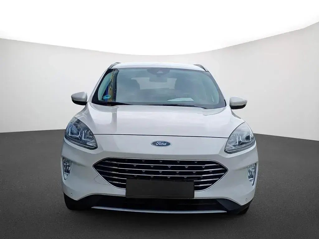 Gebraucht Ford Kuga Titanium 224 PS (164 kW) 2021 Arktisweiß (metallic) (metallic) SUV