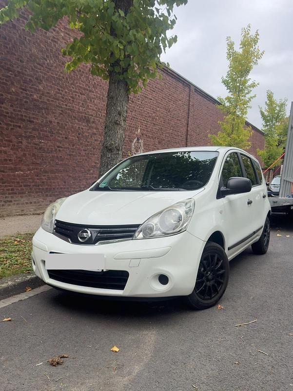Weiß Gebraucht 2009 Nissan Note Van / Kleinbus | 1.899 € (Guter Preis) - Bild 1/4