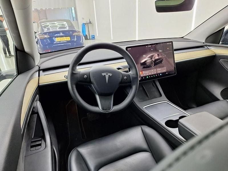 Gebraucht Tesla Model Y Standard Range 225 kW (306 PS) 2023 Schwarz SUV