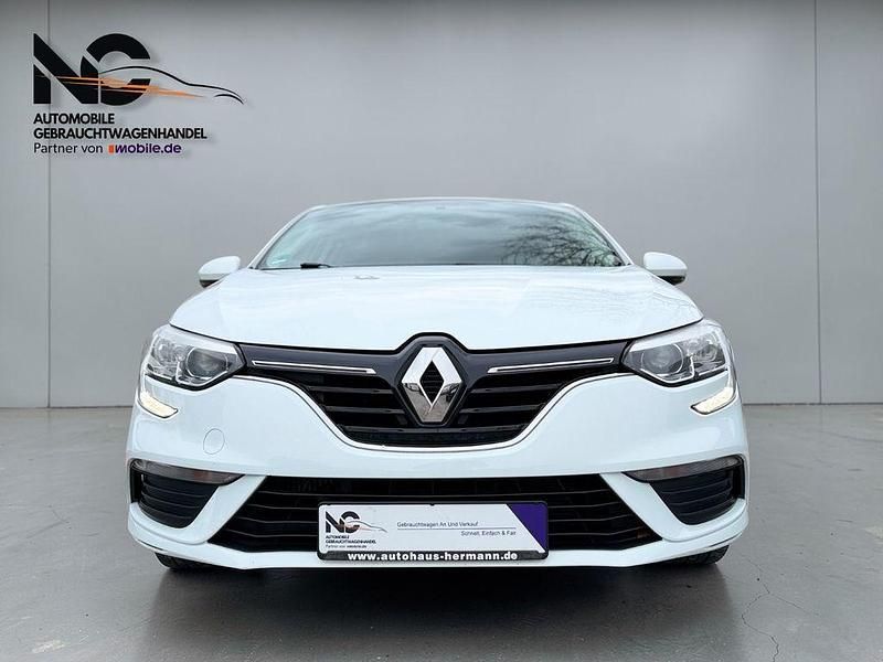 Gebraucht Renault Mégane IV Life 101 PS (74 kW) 2017 Weiß Limousine